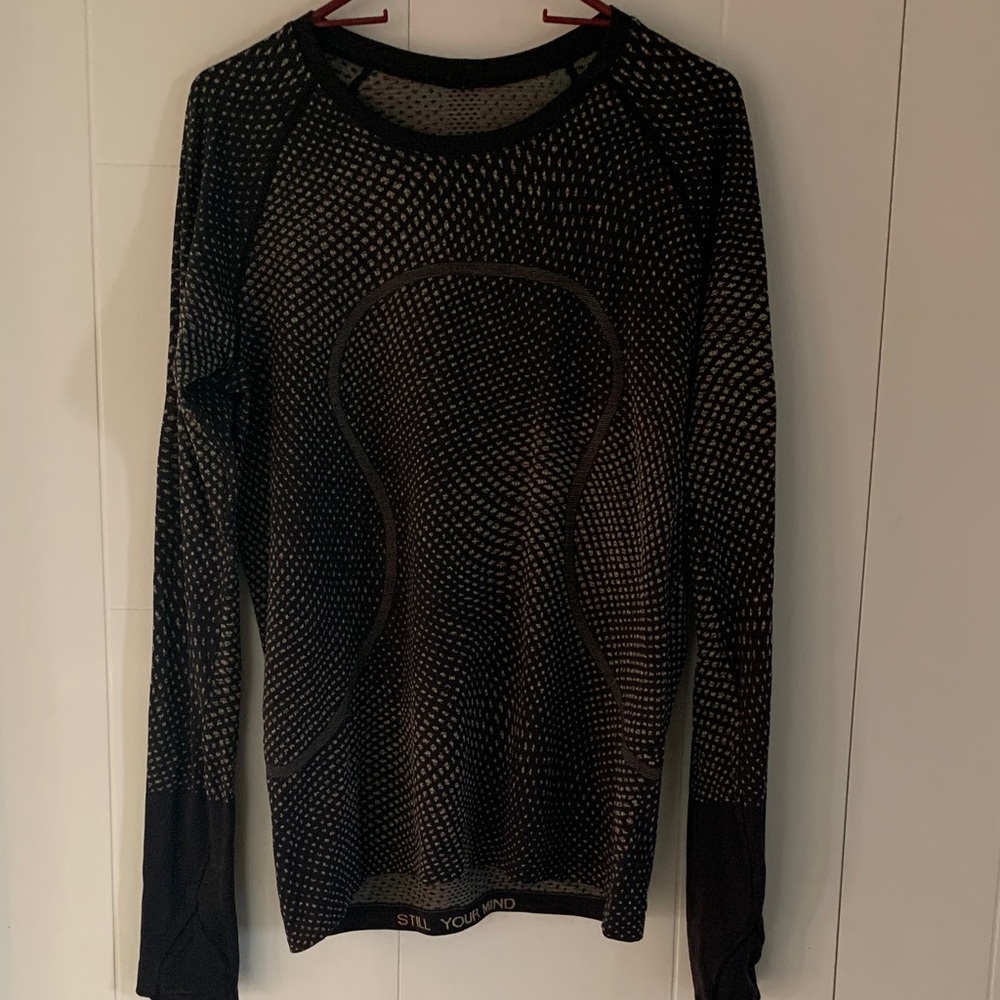 lululemon athletica Black with cute dotted colors!